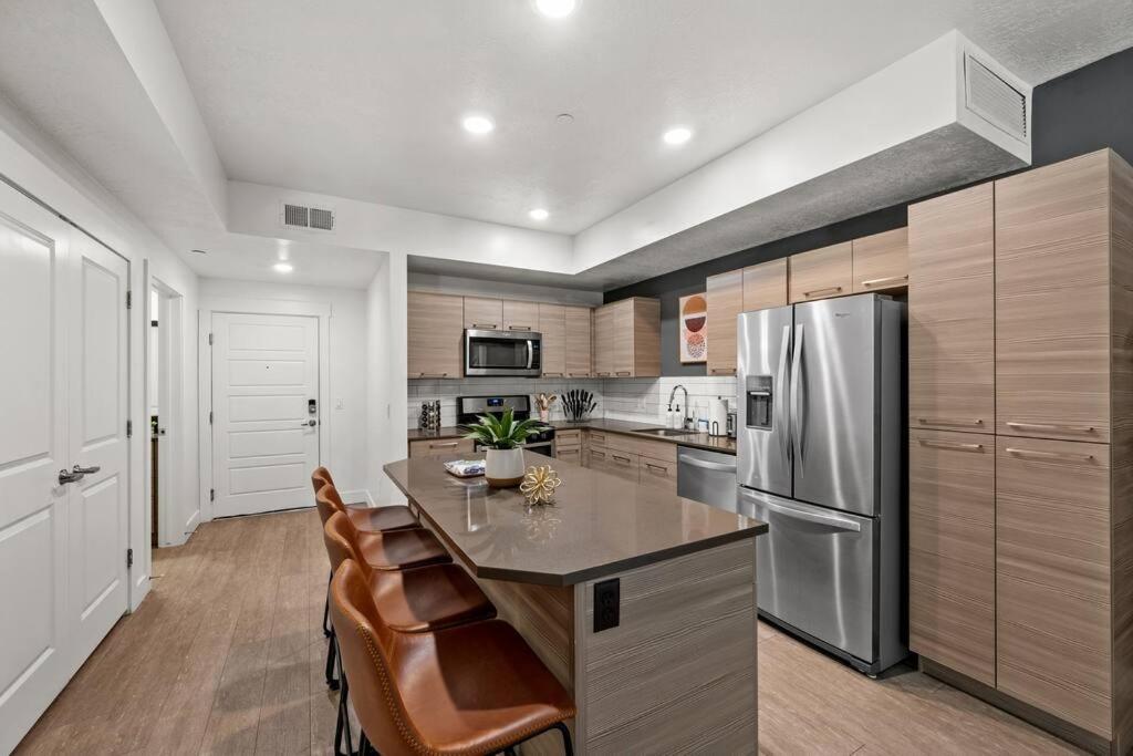 Luxurious Retreat In Slc Apartment Salt Lake City Exterior foto